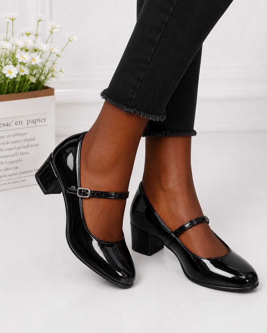 Quality  Court shoe