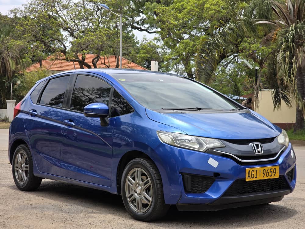 Honda fit Newshape GK3